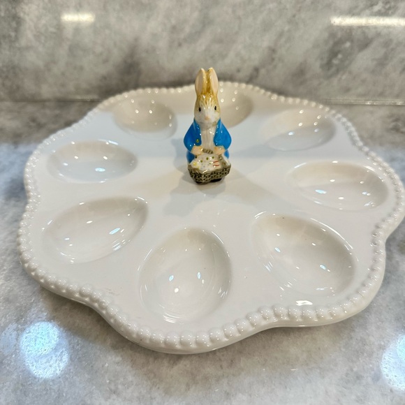 Beatrix Potter Peter Rabbit Porcelain Easter Round Egg Tray / Plate /Holder - Picture 9 of 9